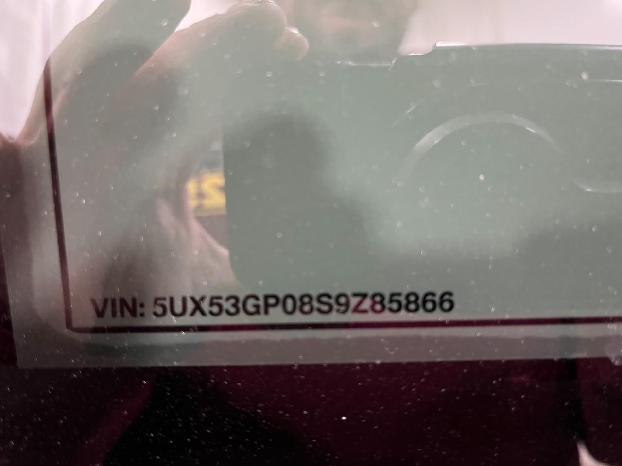 BMW X3 Vehicle Full-screen Gallery Image 38