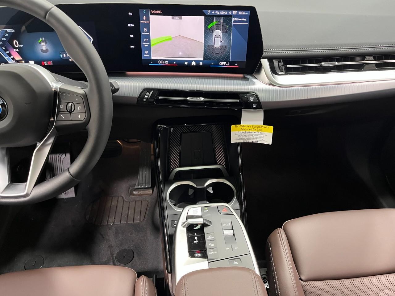 BMW X1 Vehicle Full-screen Gallery Image 16