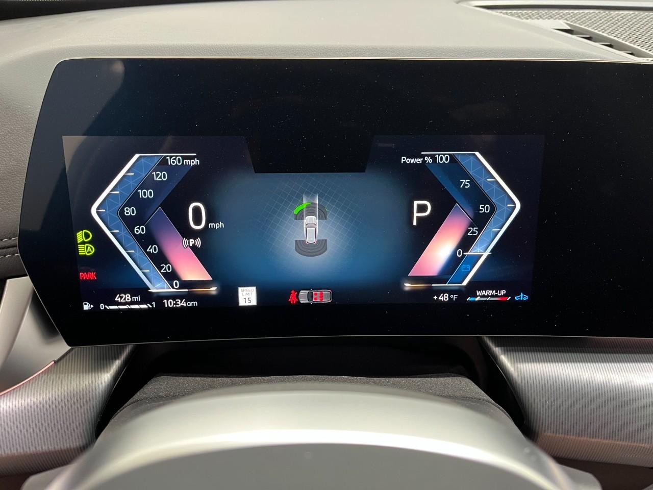 BMW X1 Vehicle Full-screen Gallery Image 24