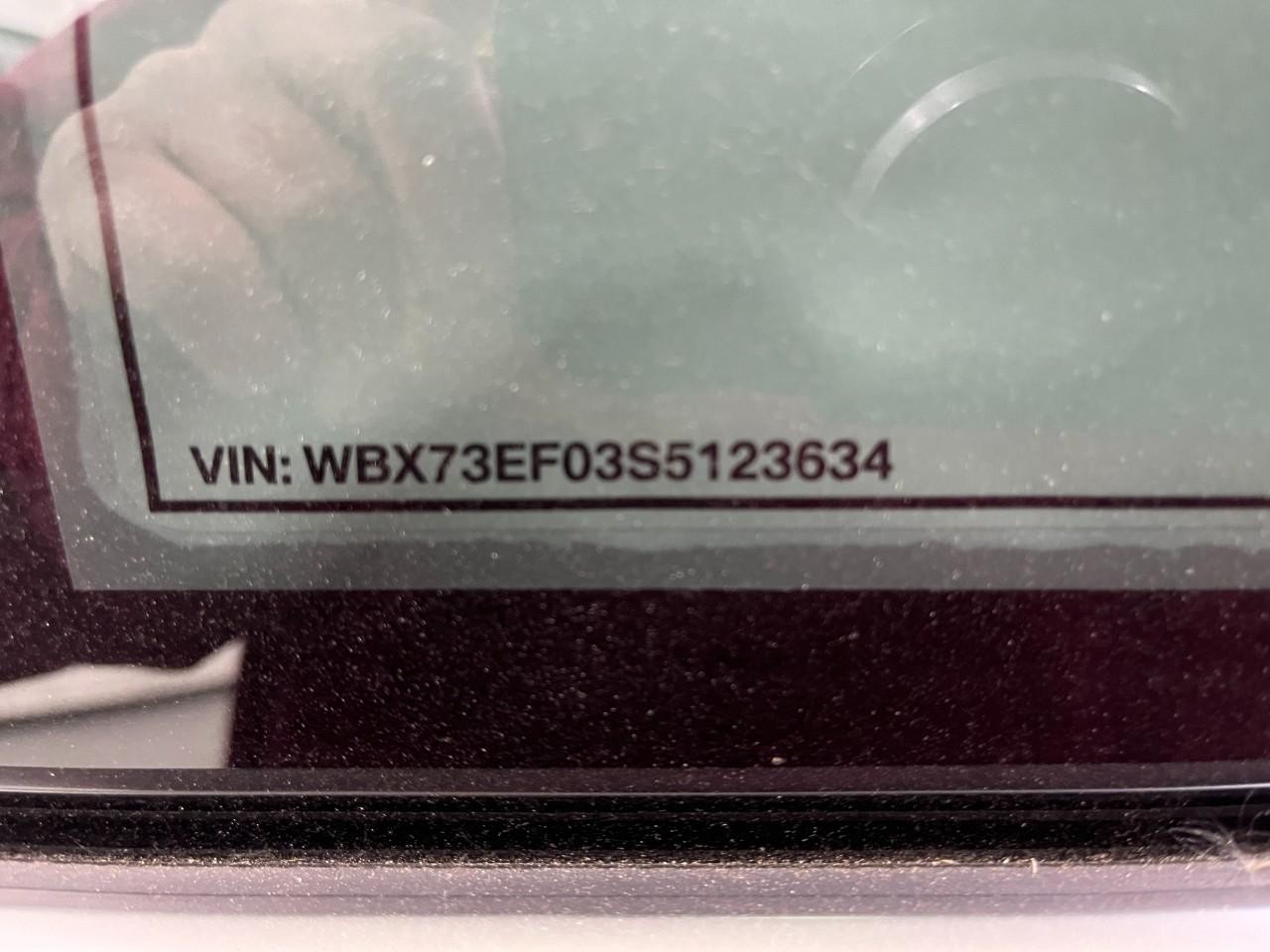 BMW X1 Vehicle Full-screen Gallery Image 38