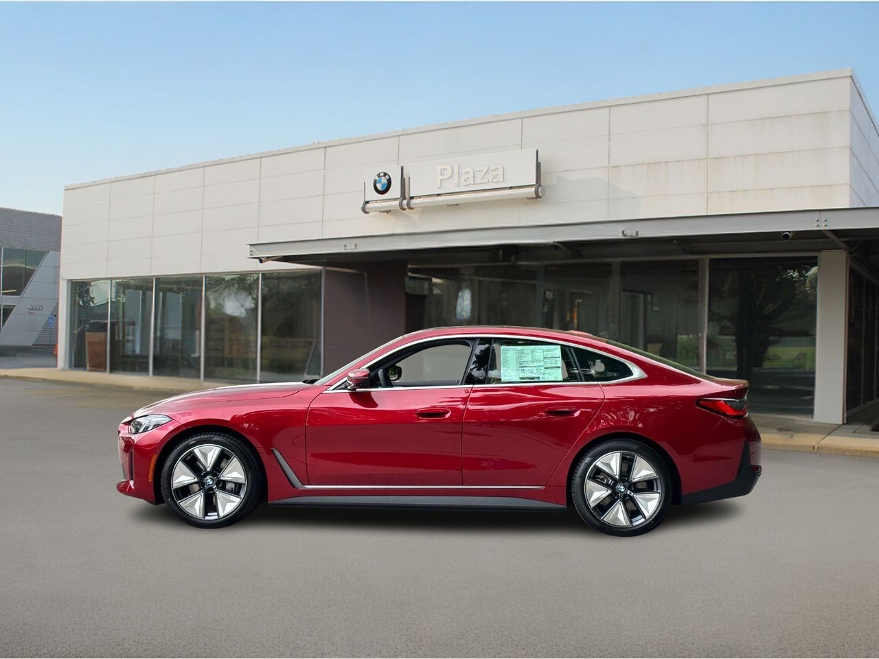 BMW i4 Vehicle Full-screen Gallery Image 2