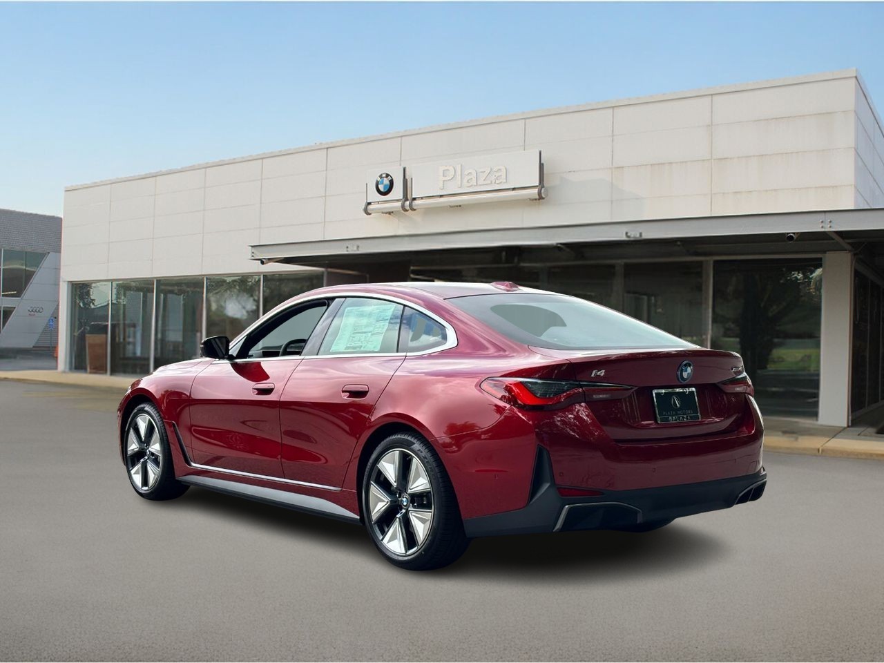 BMW i4 Vehicle Full-screen Gallery Image 3