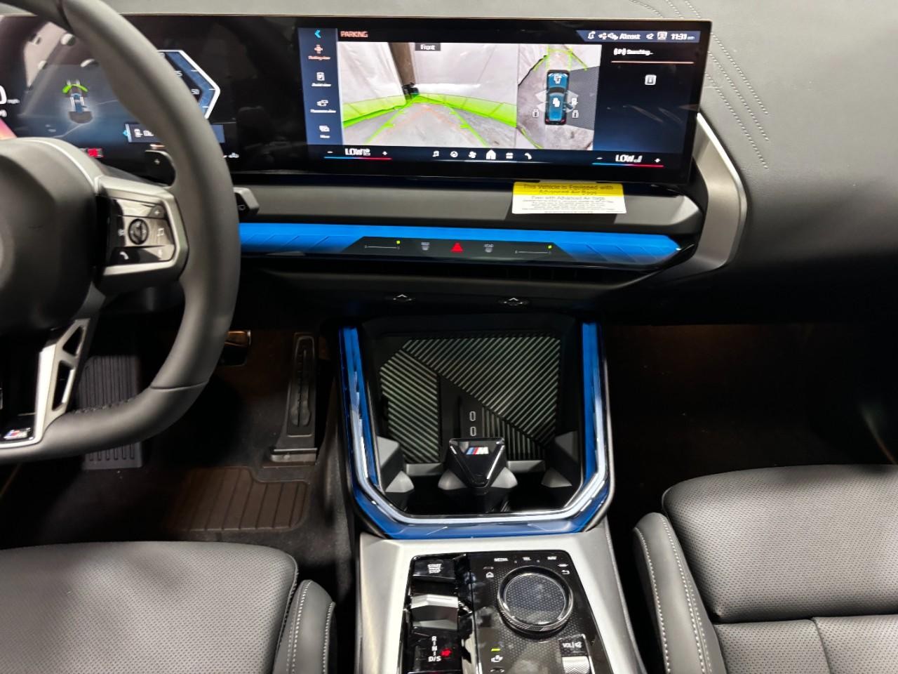 BMW X3 Vehicle Full-screen Gallery Image 16