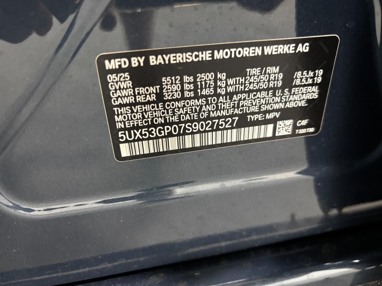 BMW X3 Vehicle Full-screen Gallery Image 38