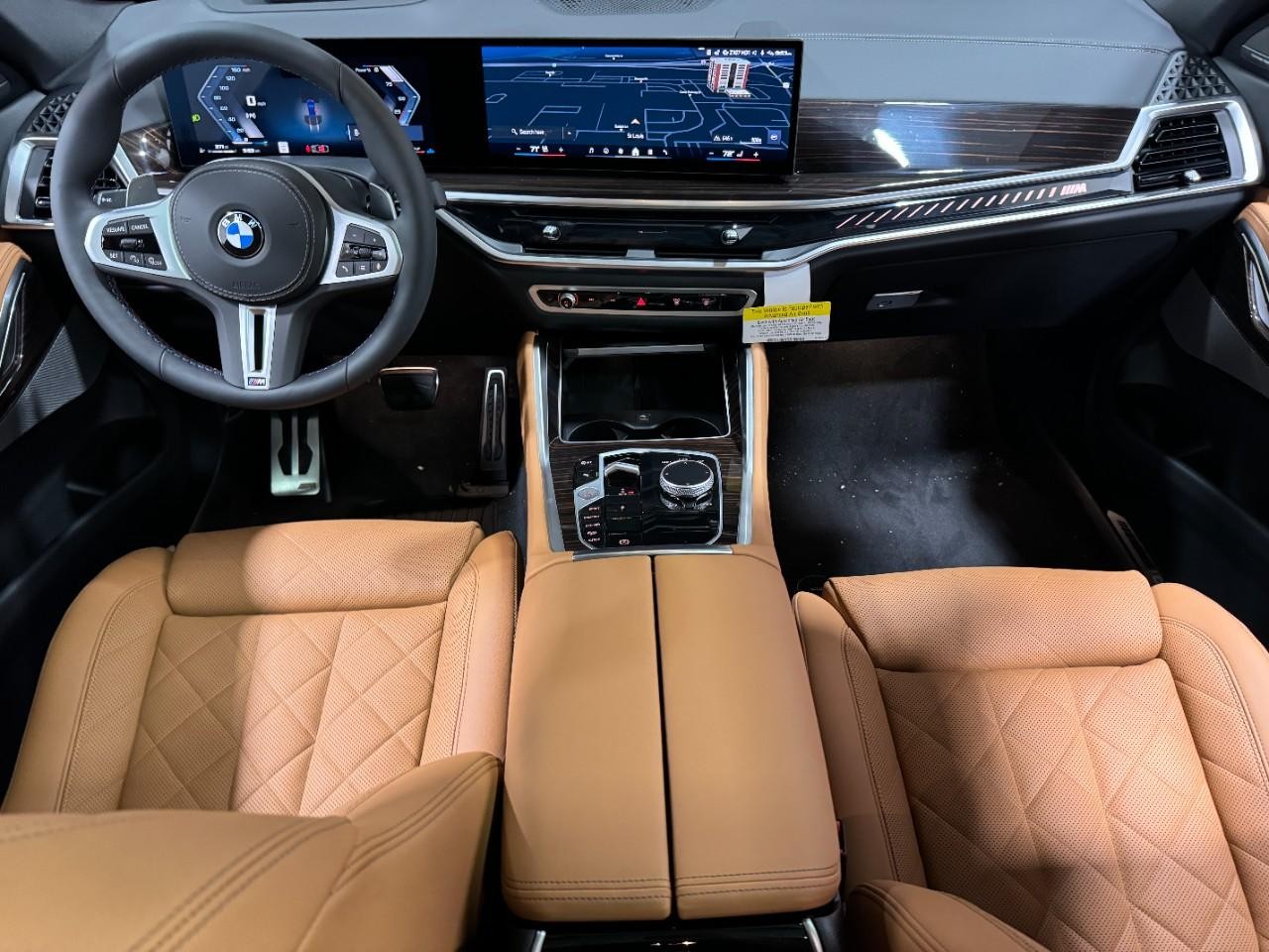 BMW X6 Vehicle Full-screen Gallery Image 13