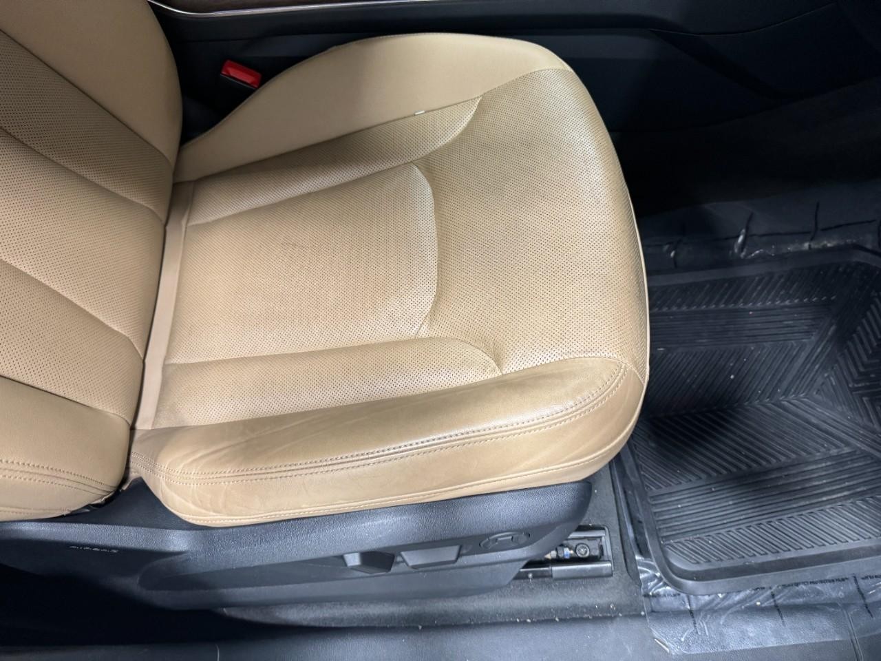 Audi Q8 Vehicle Full-screen Gallery Image 20