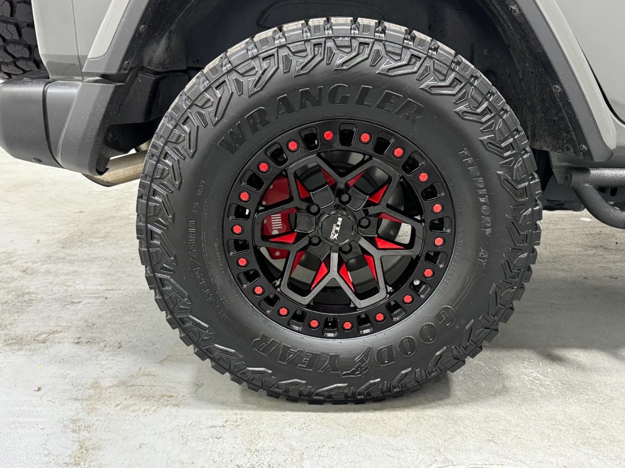 Jeep Wrangler Vehicle Full-screen Gallery Image 5