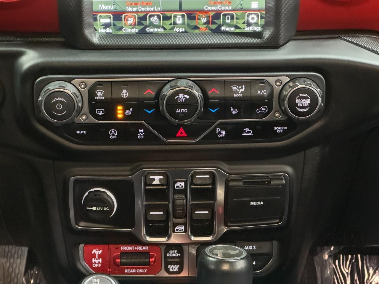 Jeep Wrangler Vehicle Full-screen Gallery Image 14