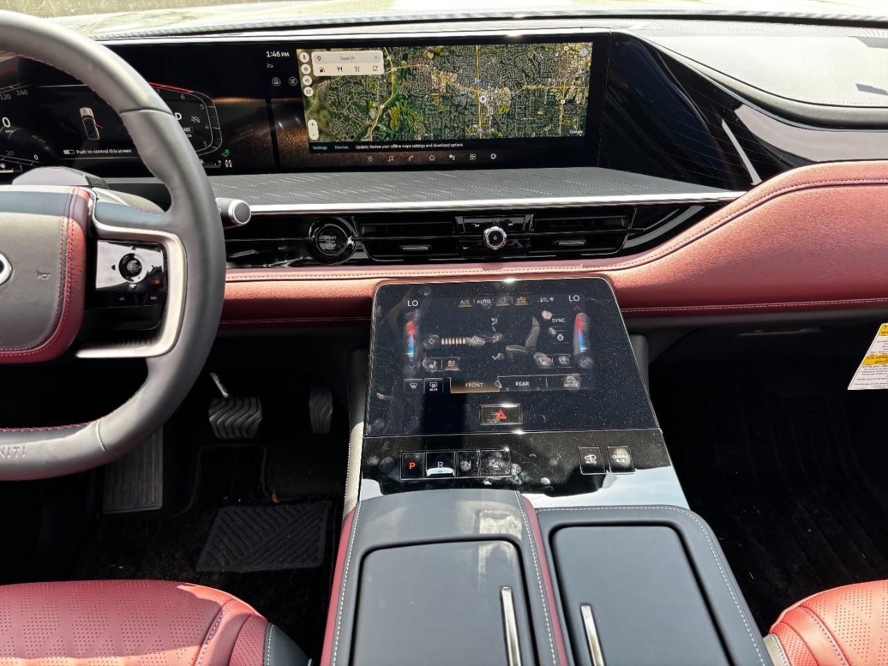 INFINITI QX80 Vehicle Full-screen Gallery Image 16