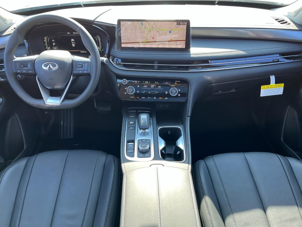 INFINITI QX60 Vehicle Full-screen Gallery Image 14