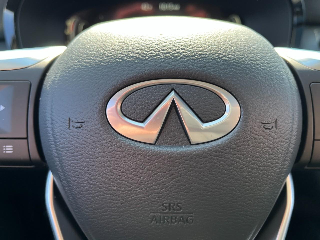 INFINITI QX60 Vehicle Full-screen Gallery Image 22