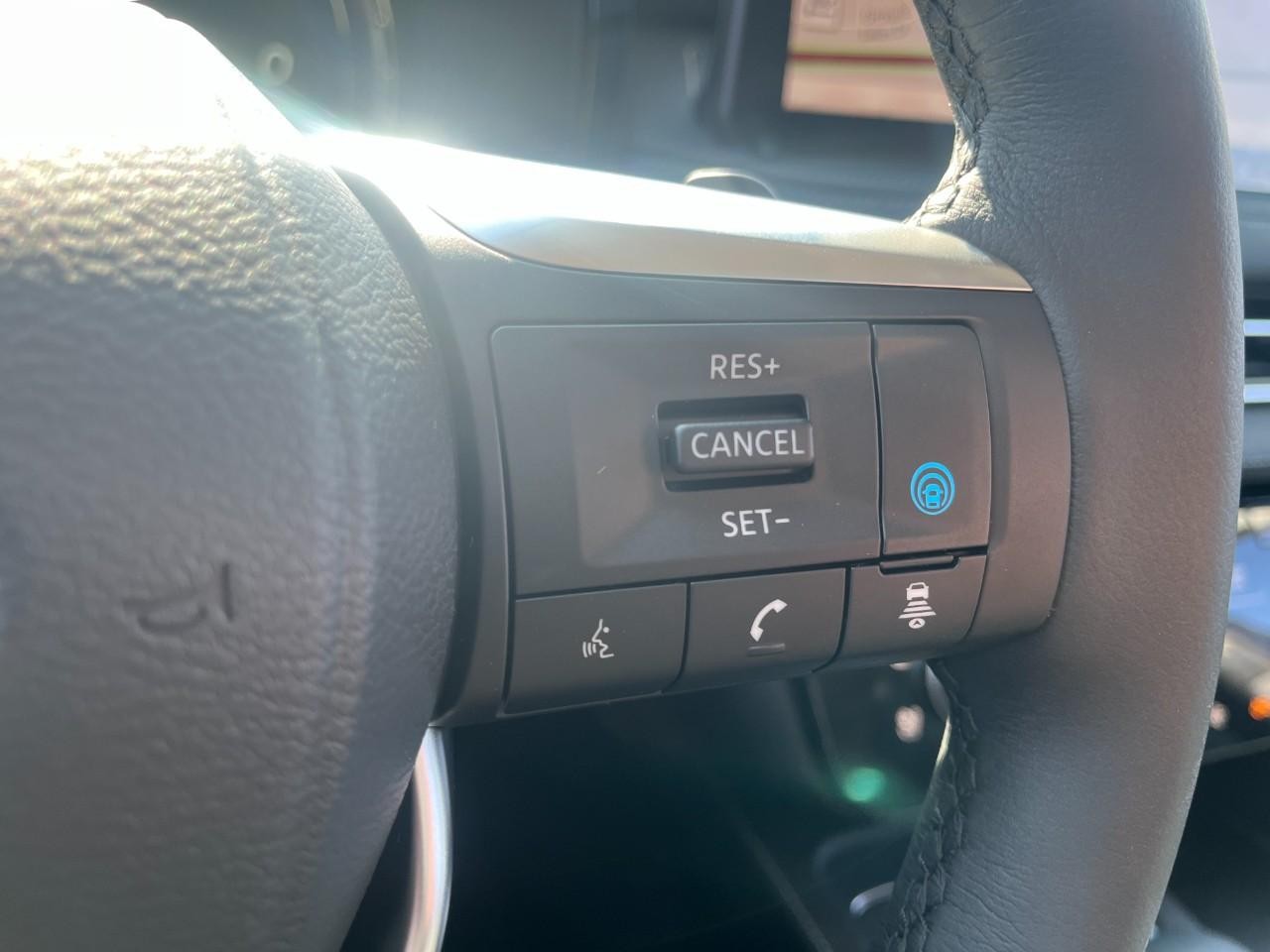 INFINITI QX60 Vehicle Full-screen Gallery Image 23