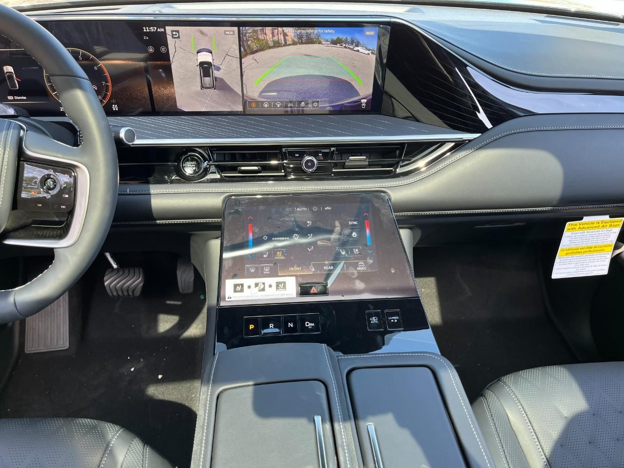 INFINITI QX80 Vehicle Full-screen Gallery Image 17