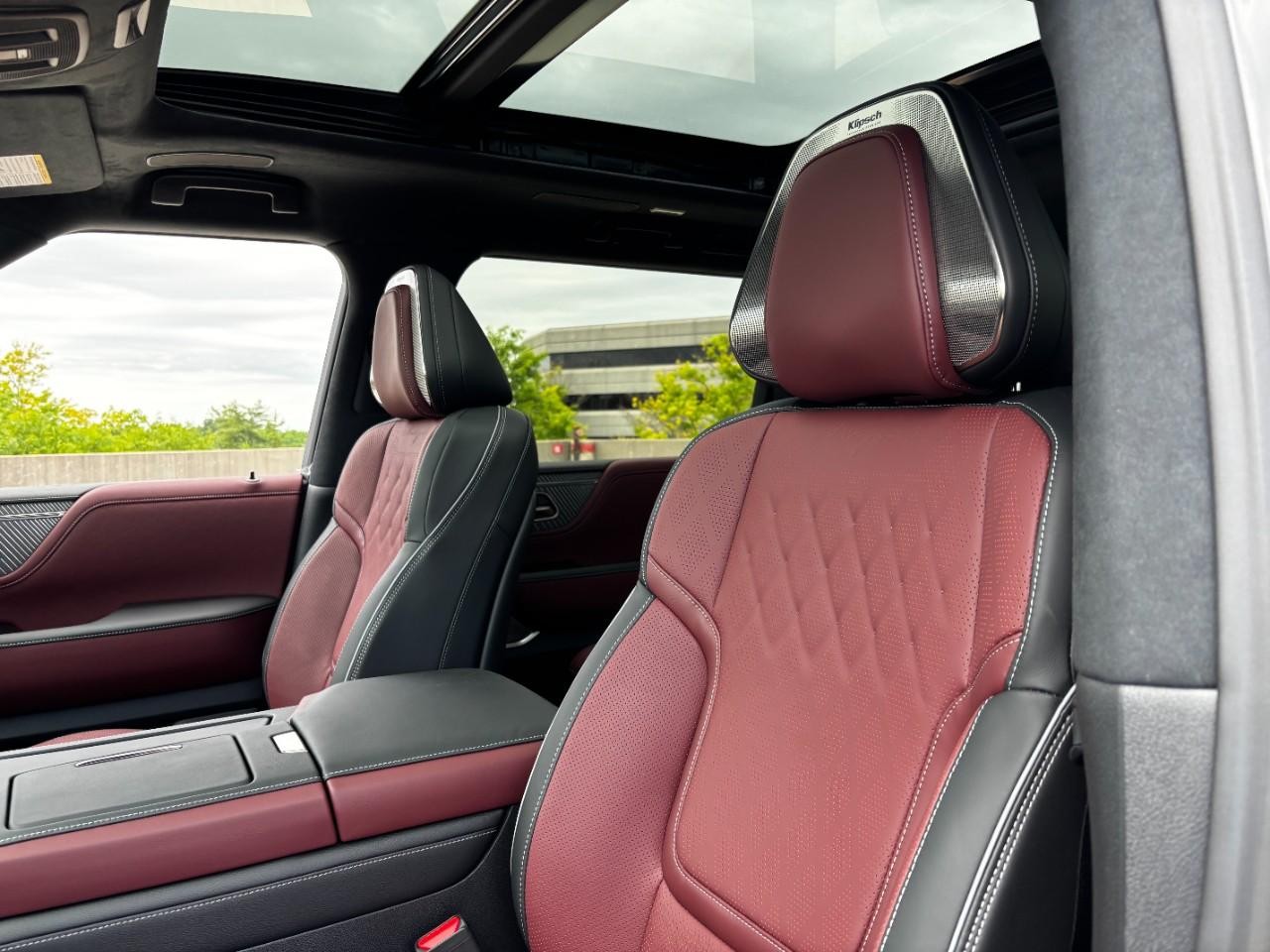 INFINITI QX80 Vehicle Full-screen Gallery Image 41