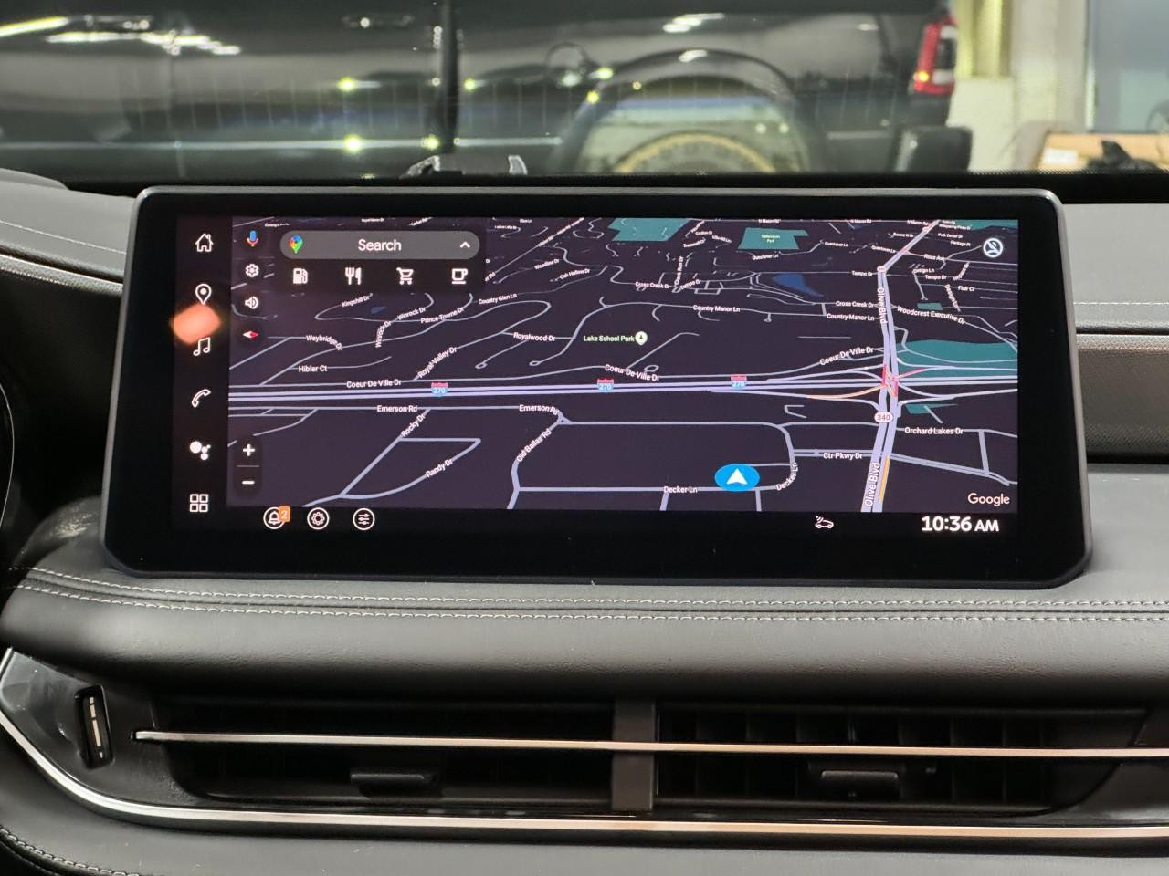 INFINITI QX60 Vehicle Full-screen Gallery Image 17