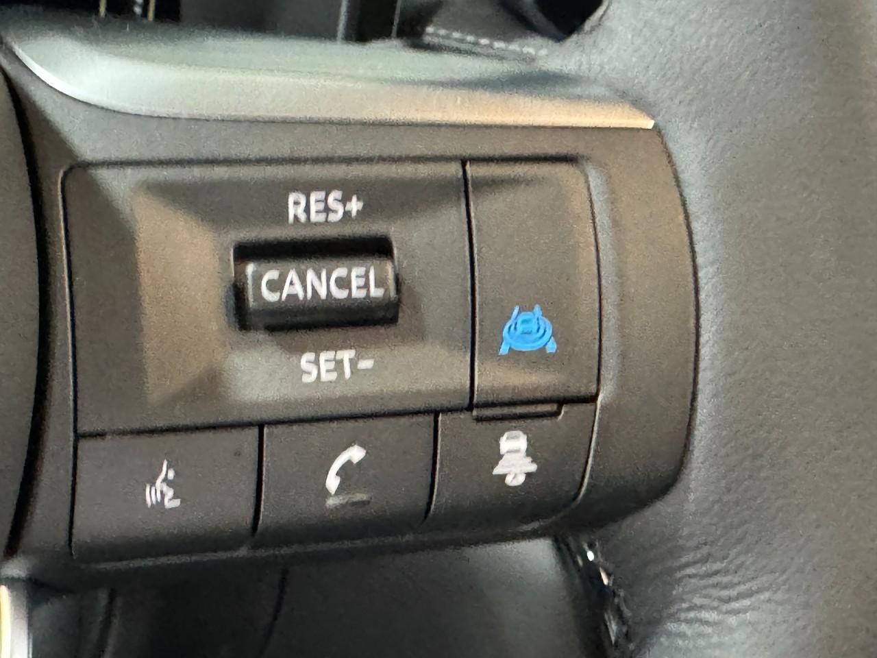 INFINITI QX60 Vehicle Full-screen Gallery Image 33