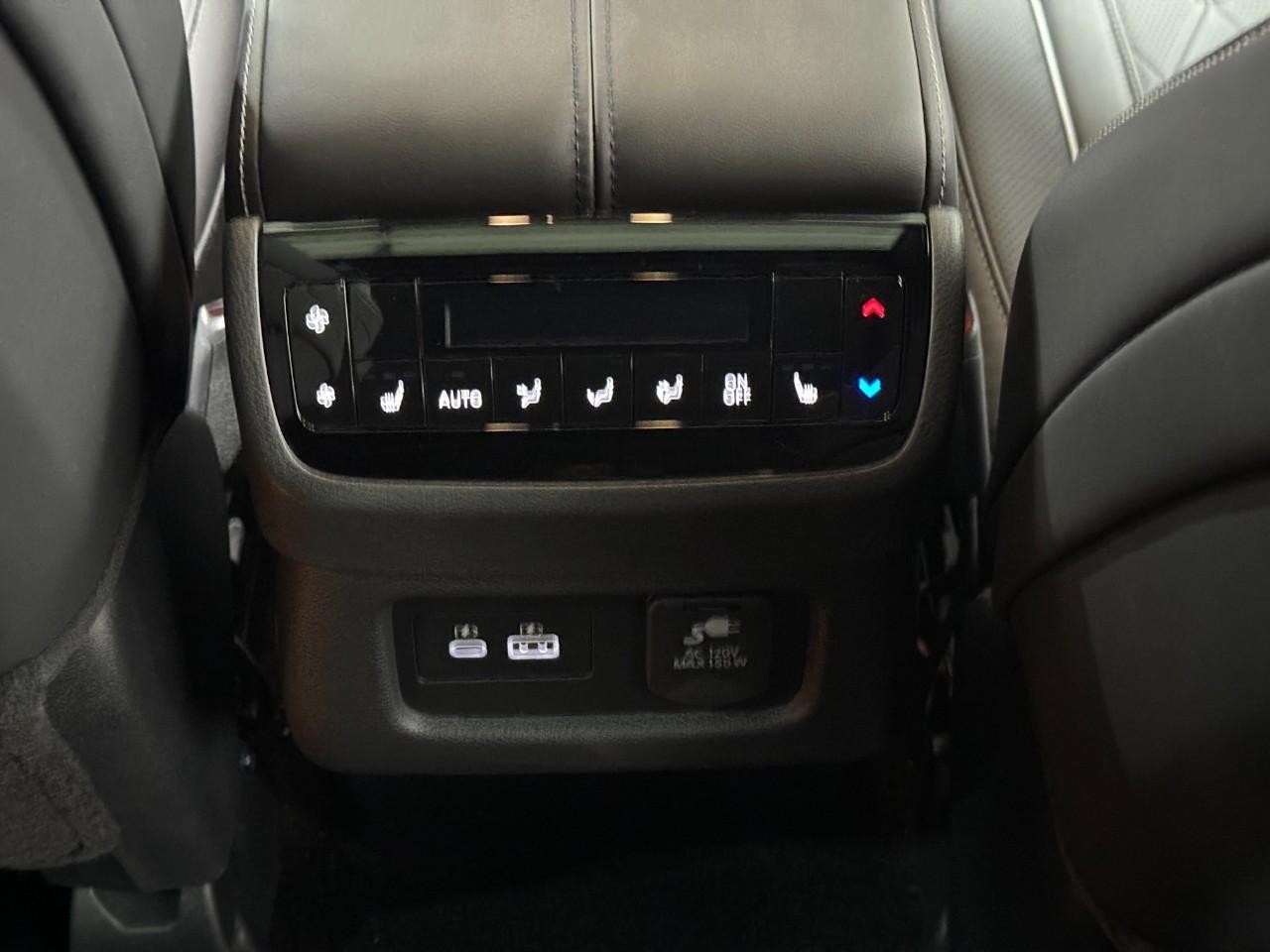 INFINITI QX60 Vehicle Full-screen Gallery Image 13