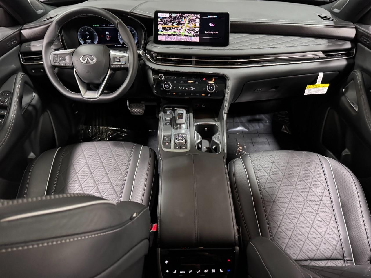 INFINITI QX60 Vehicle Full-screen Gallery Image 15