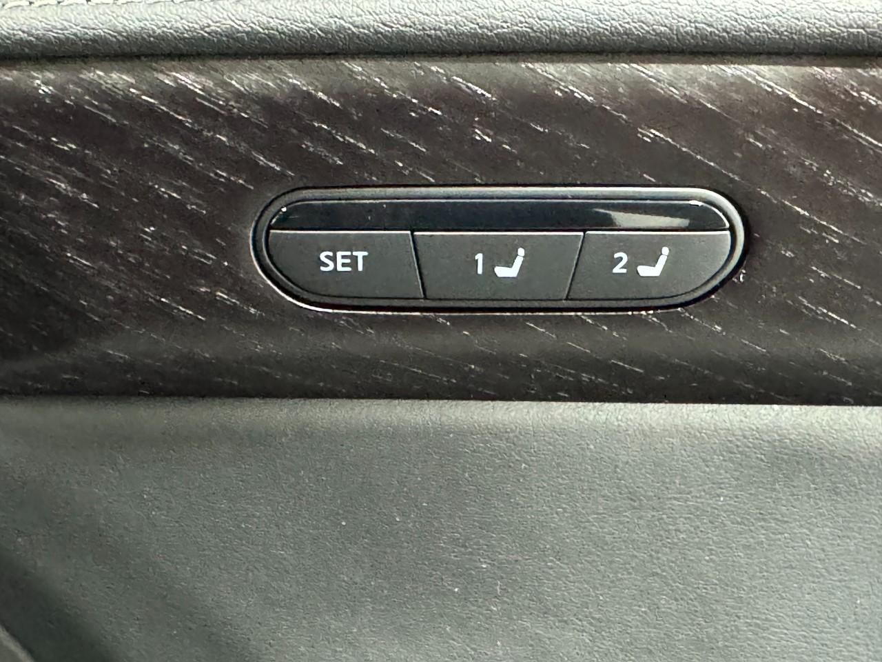 INFINITI QX60 Vehicle Full-screen Gallery Image 24