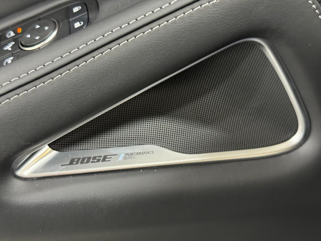 INFINITI QX60 Vehicle Full-screen Gallery Image 28