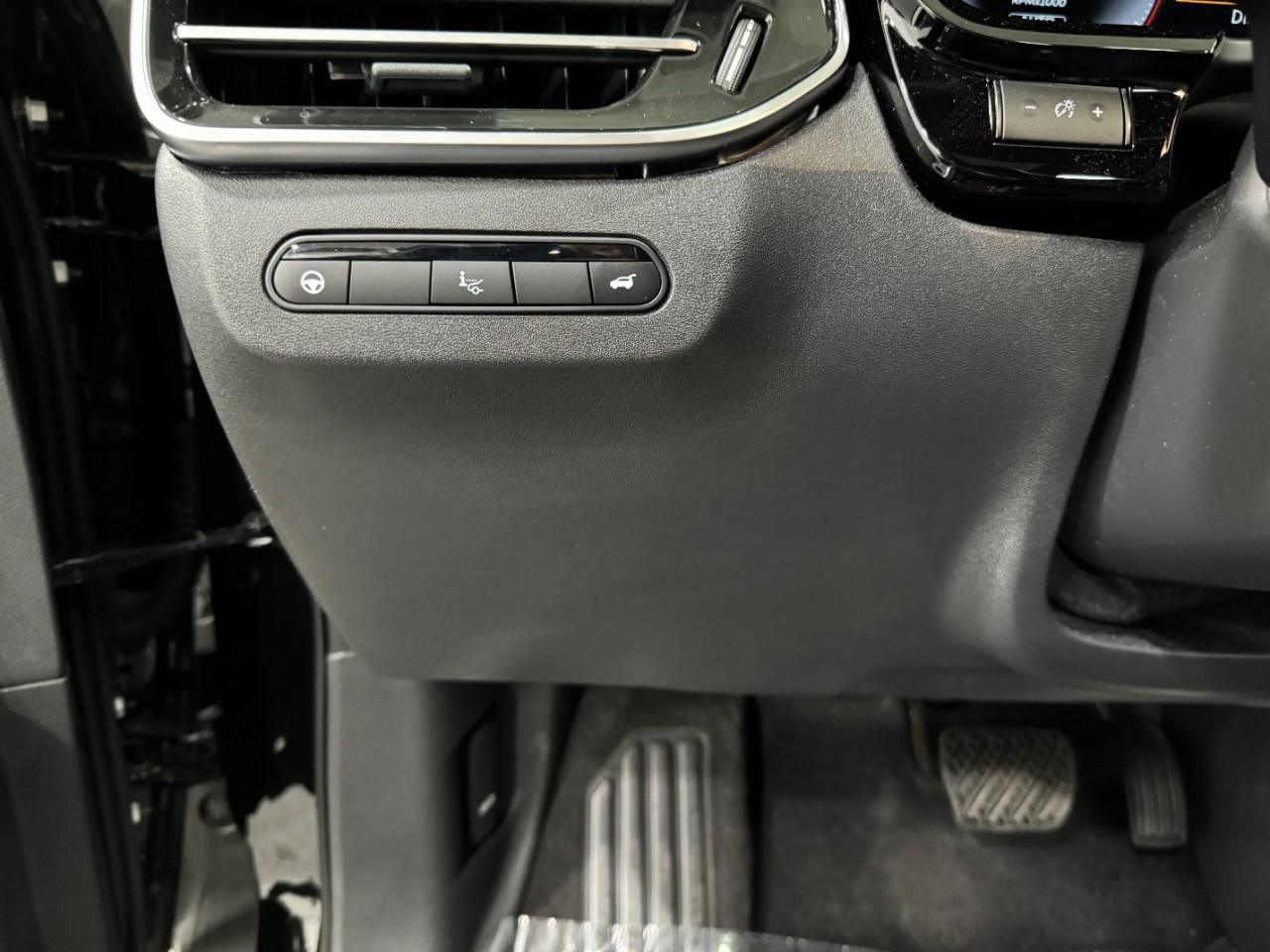 INFINITI QX60 Vehicle Full-screen Gallery Image 32