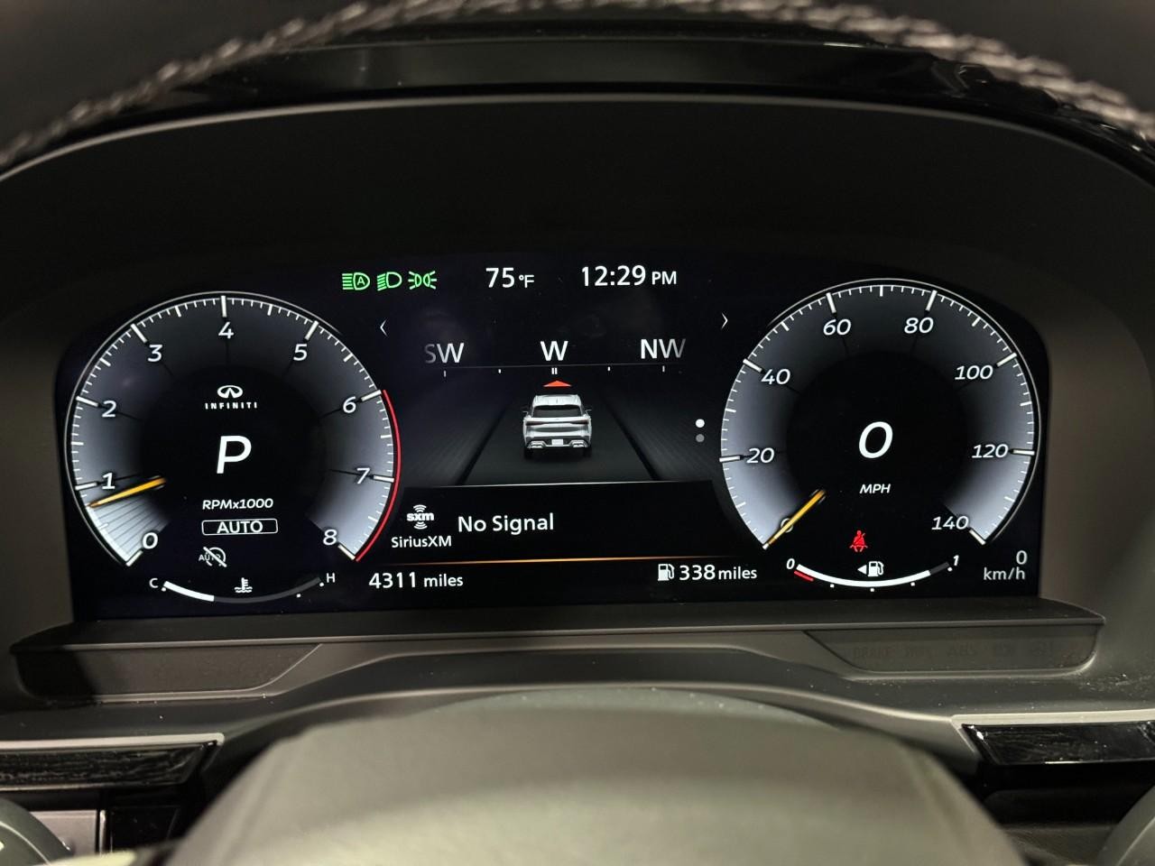 INFINITI QX60 Vehicle Full-screen Gallery Image 35