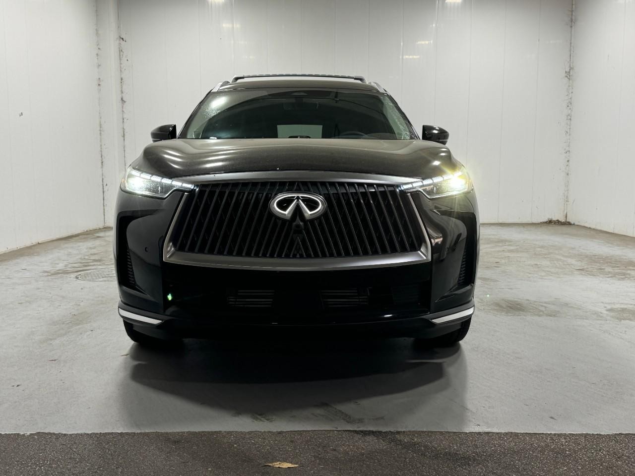 INFINITI QX60 Vehicle Full-screen Gallery Image 7