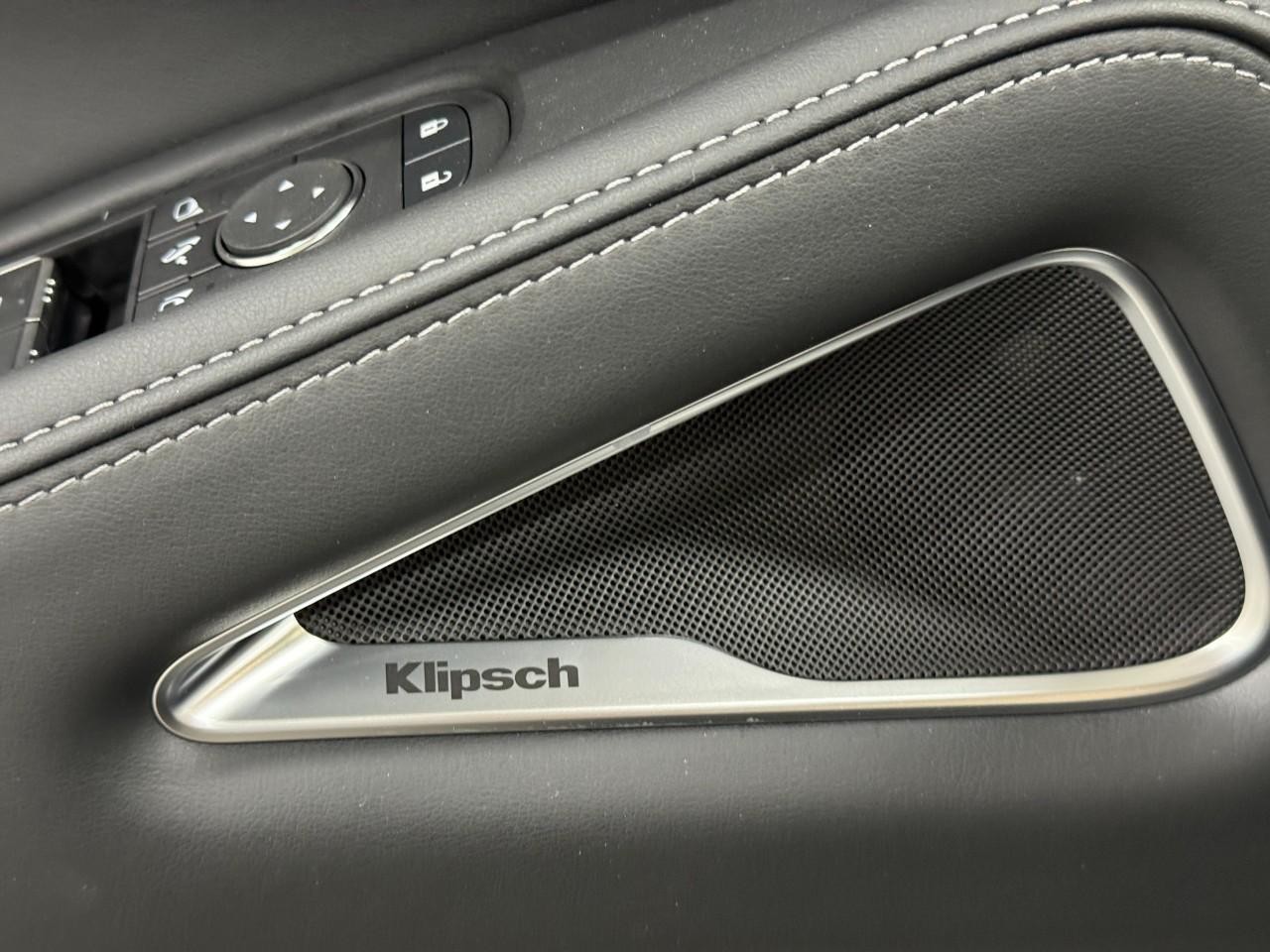 INFINITI QX60 Vehicle Full-screen Gallery Image 27