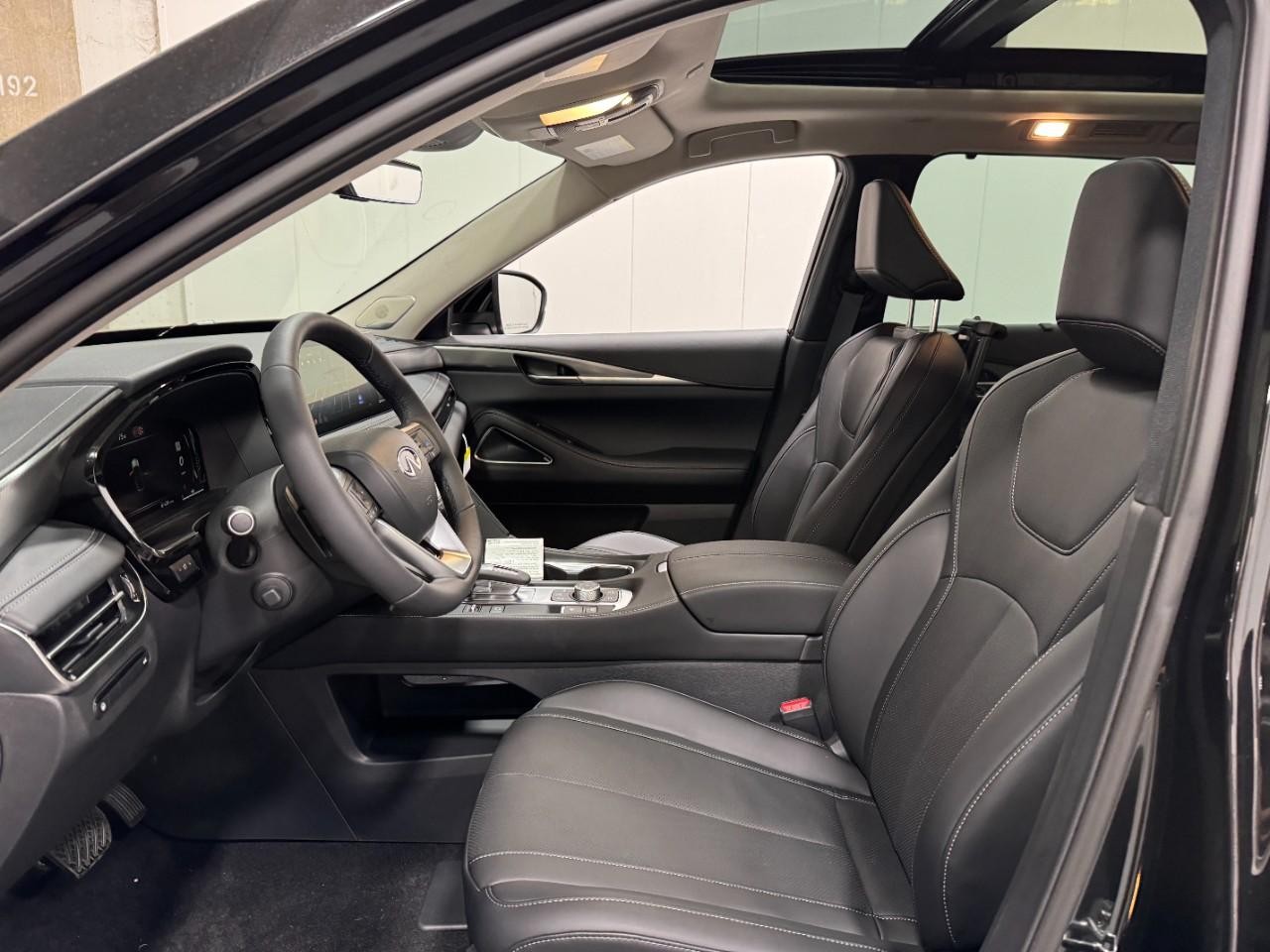 INFINITI QX60 Vehicle Full-screen Gallery Image 28