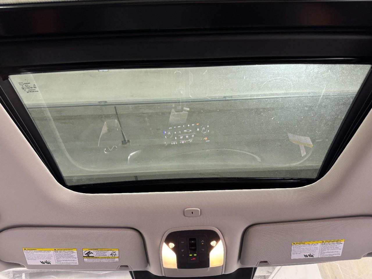 INFINITI QX60 Vehicle Full-screen Gallery Image 14