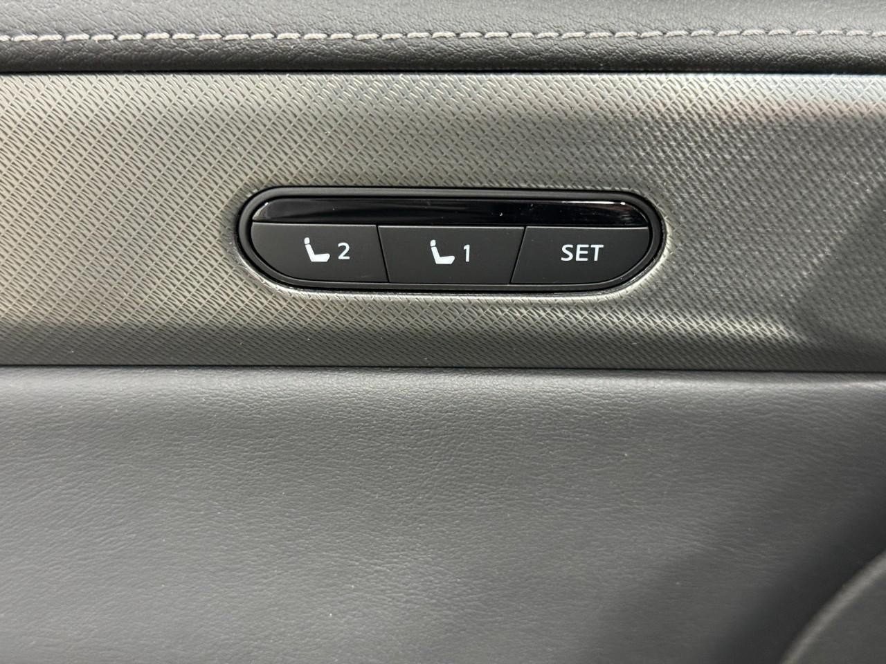 INFINITI QX60 Vehicle Full-screen Gallery Image 25