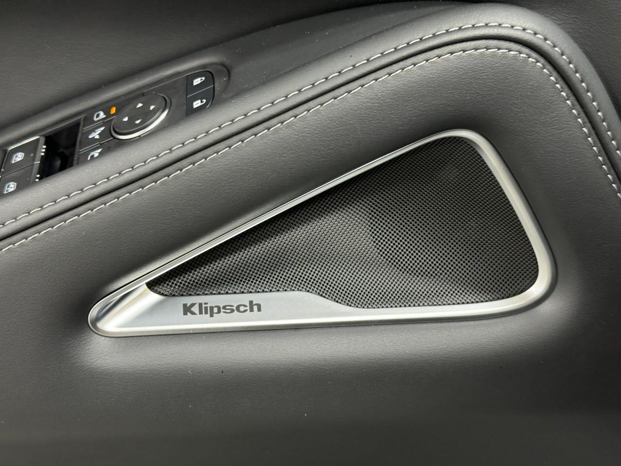 INFINITI QX60 Vehicle Full-screen Gallery Image 27