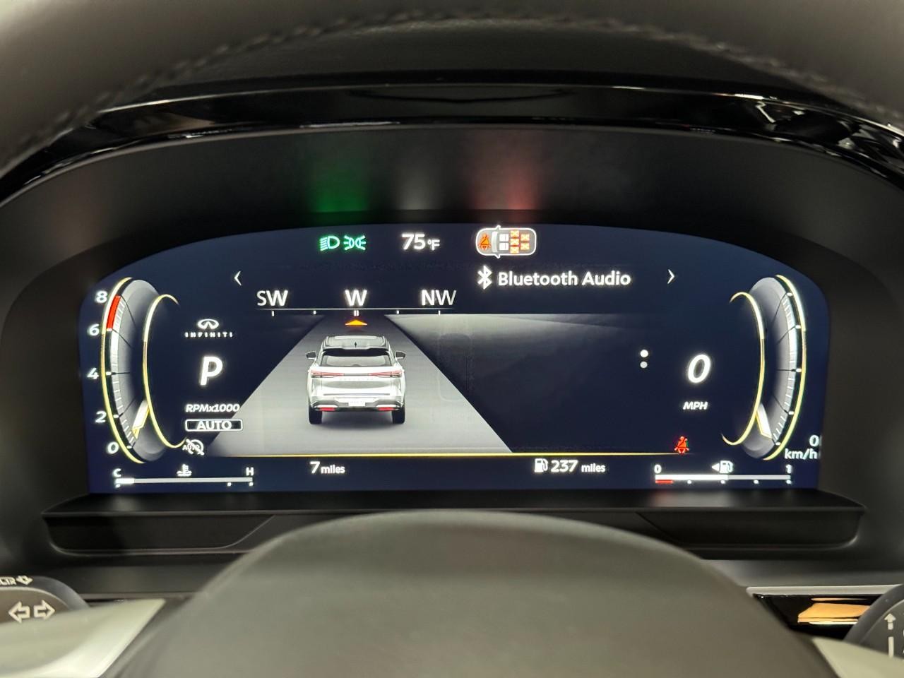 INFINITI QX60 Vehicle Full-screen Gallery Image 34