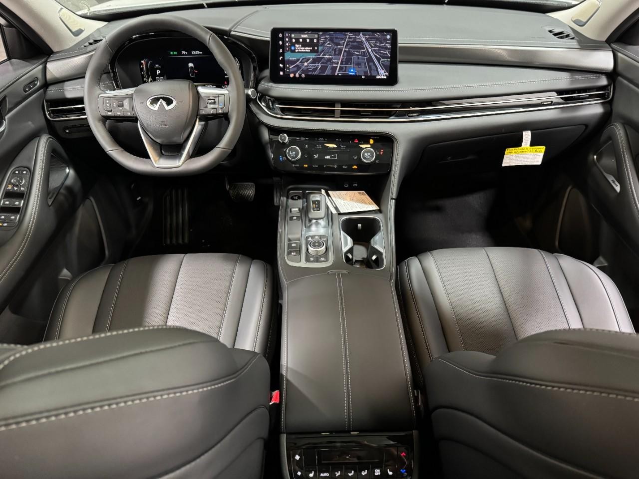 INFINITI QX60 Vehicle Full-screen Gallery Image 15