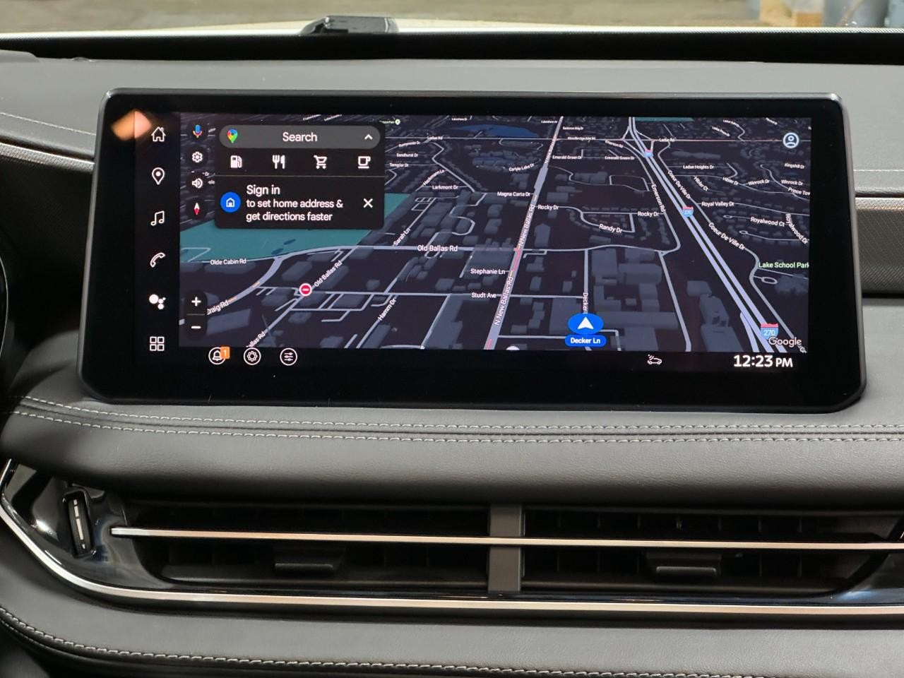 INFINITI QX60 Vehicle Full-screen Gallery Image 17