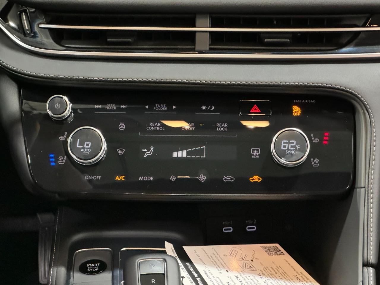 INFINITI QX60 Vehicle Full-screen Gallery Image 18