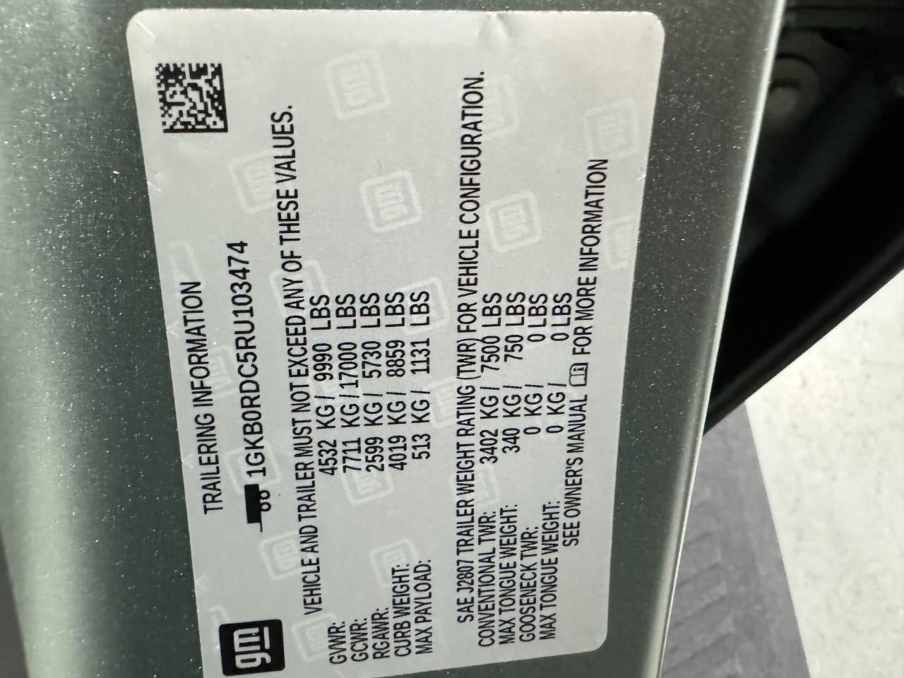 GMC HUMMER EV SUV Vehicle Full-screen Gallery Image 33