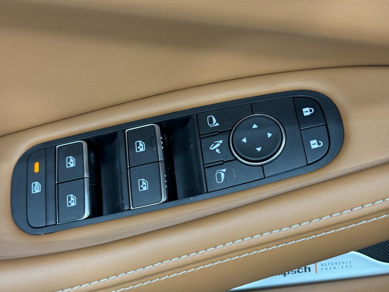 INFINITI QX60 Vehicle Full-screen Gallery Image 27