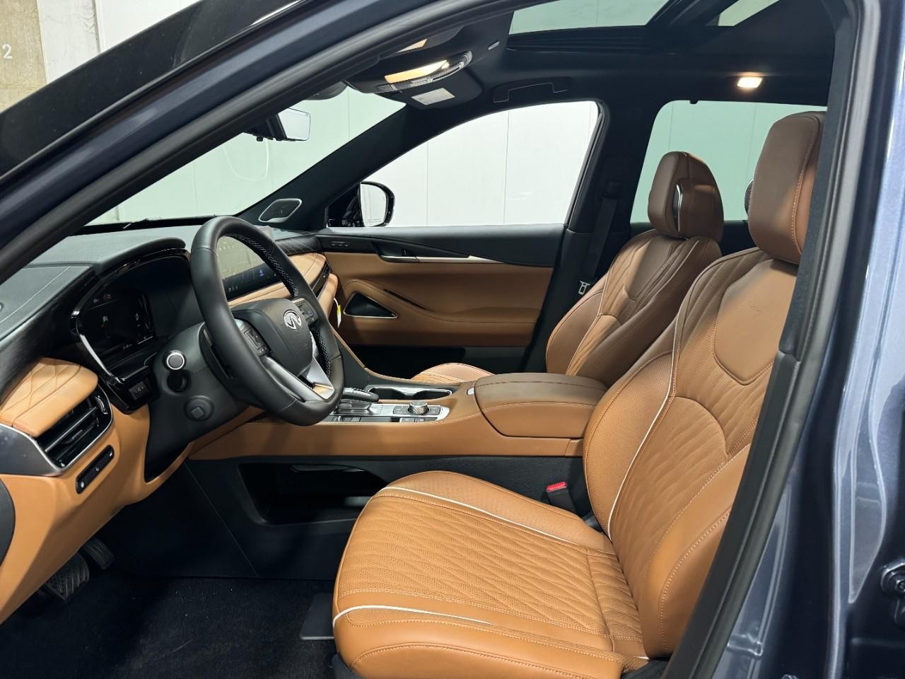 INFINITI QX60 Vehicle Full-screen Gallery Image 29