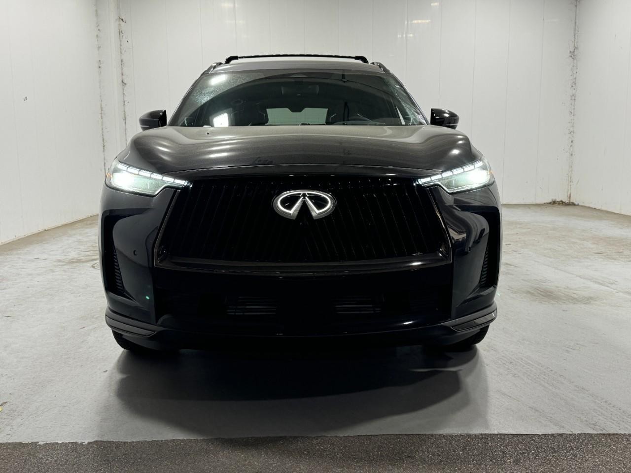 INFINITI QX60 Vehicle Full-screen Gallery Image 7