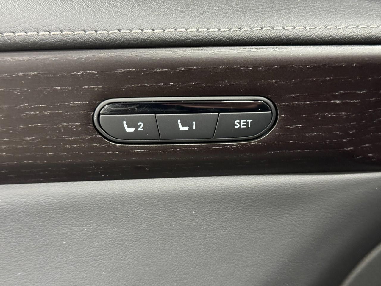 INFINITI QX60 Vehicle Full-screen Gallery Image 26