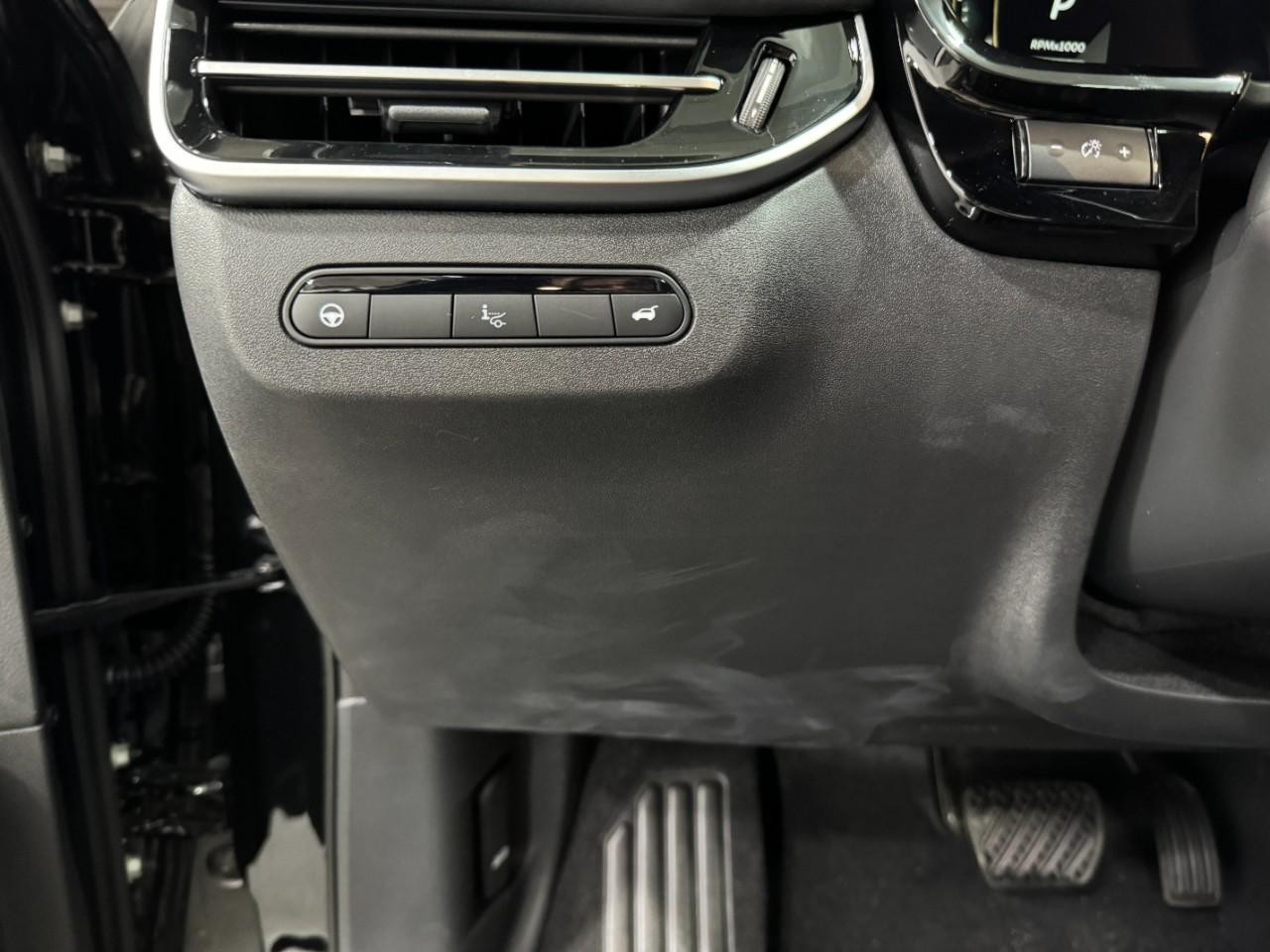 INFINITI QX60 Vehicle Full-screen Gallery Image 32