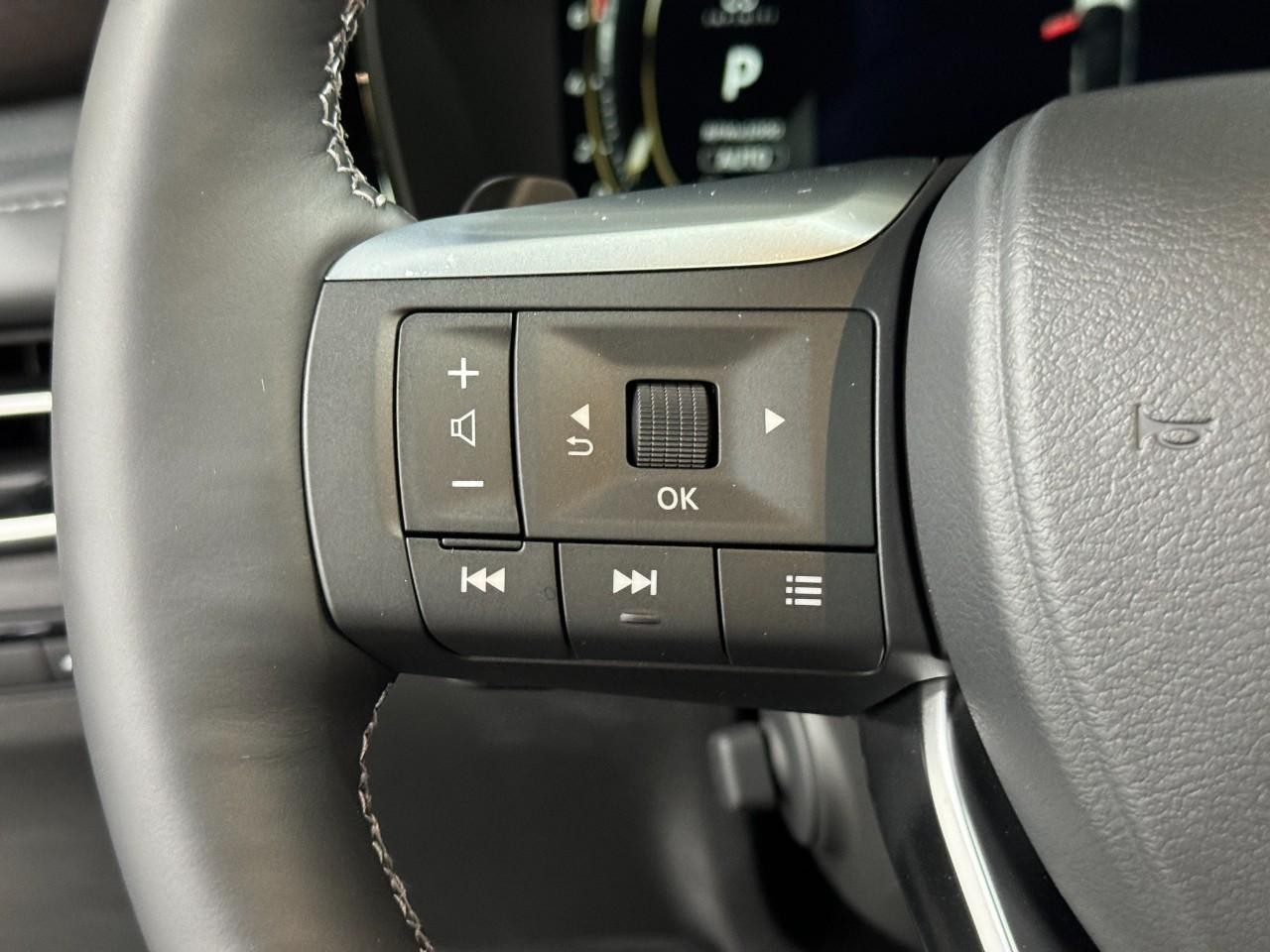 INFINITI QX60 Vehicle Full-screen Gallery Image 33