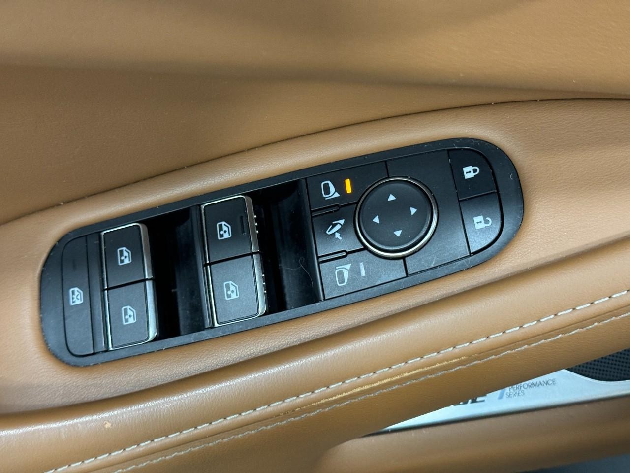 INFINITI QX60 Vehicle Full-screen Gallery Image 27