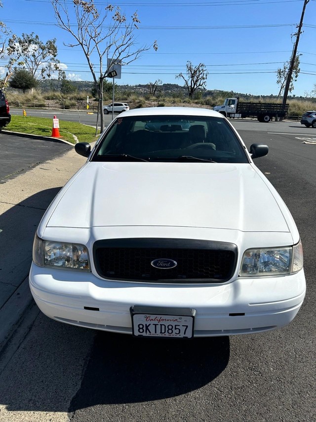 2010 Ford Crown Victoria Police's photo