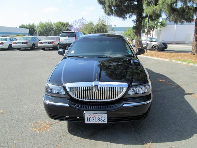 2011 Lincoln Town Car Executive w/Limousine Pkg at Wild Rose Motors - PoliceInterceptors.info in Anaheim CA