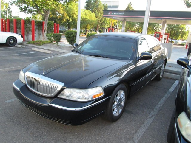 2011 Lincoln Town Car Executive