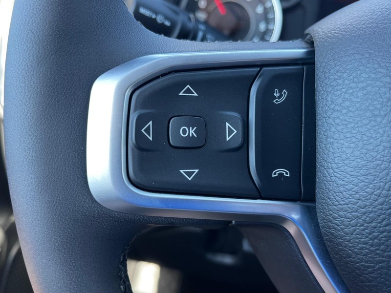 Ram 1500 Vehicle Full-screen Gallery Image 10