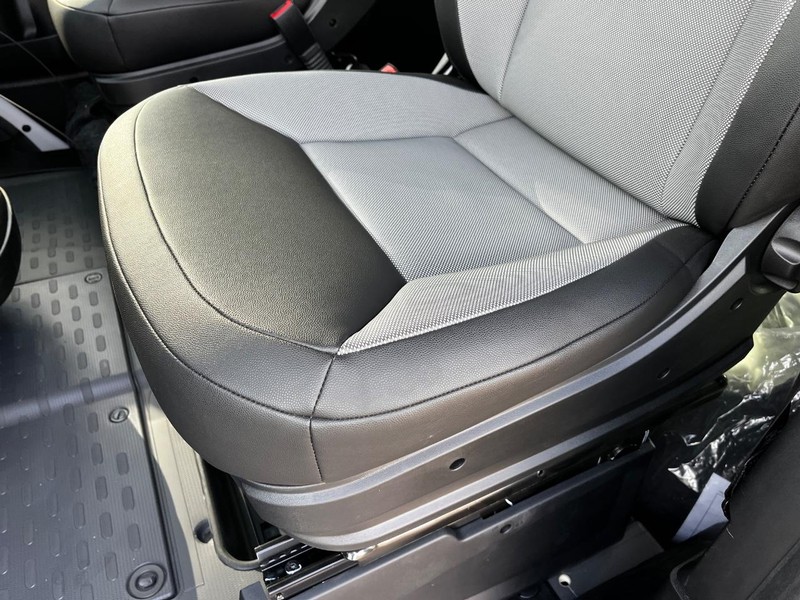 Ram ProMaster Cargo Van Vehicle Full-screen Gallery Image 06