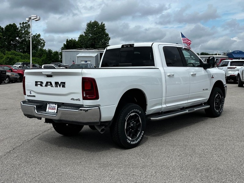 Ram 2500 Vehicle Full-screen Gallery Image 03